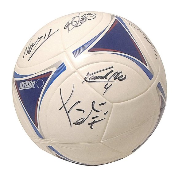 2017 Vancouver Whitecaps Team Signed Soccer Ball - Picture 5 of 7